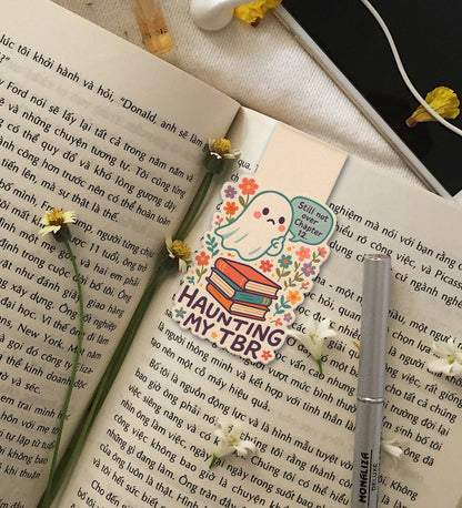 Magnetic Bookmark - Haunting My TBR