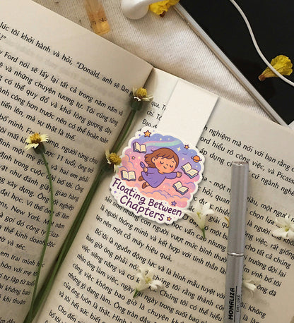 Magnetic Bookmark - Floating Between Chapters